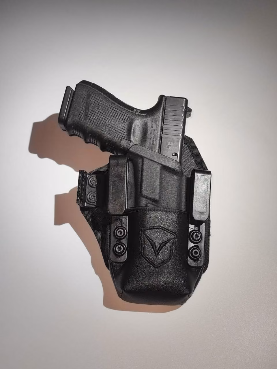 ARMETEK SENTINEL IWB holster with pistol holstered